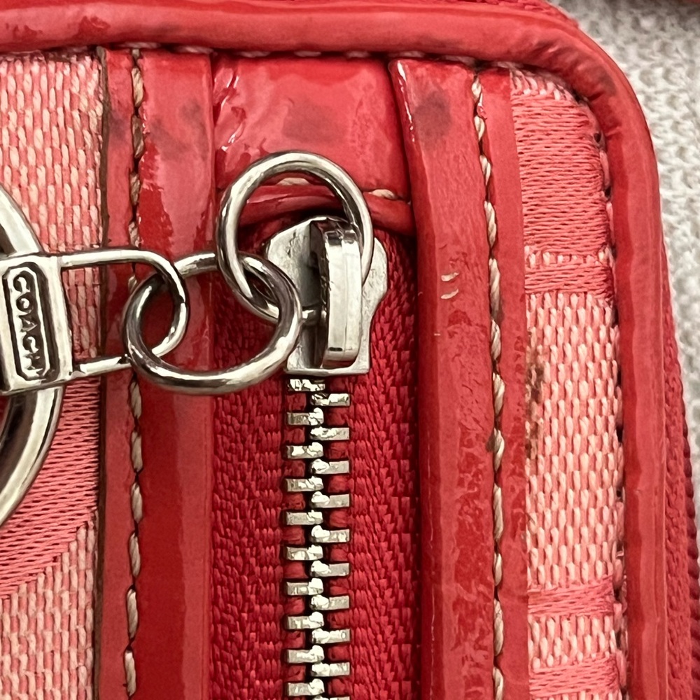 Coach Wallet - Pink - Picture 4 of 14
